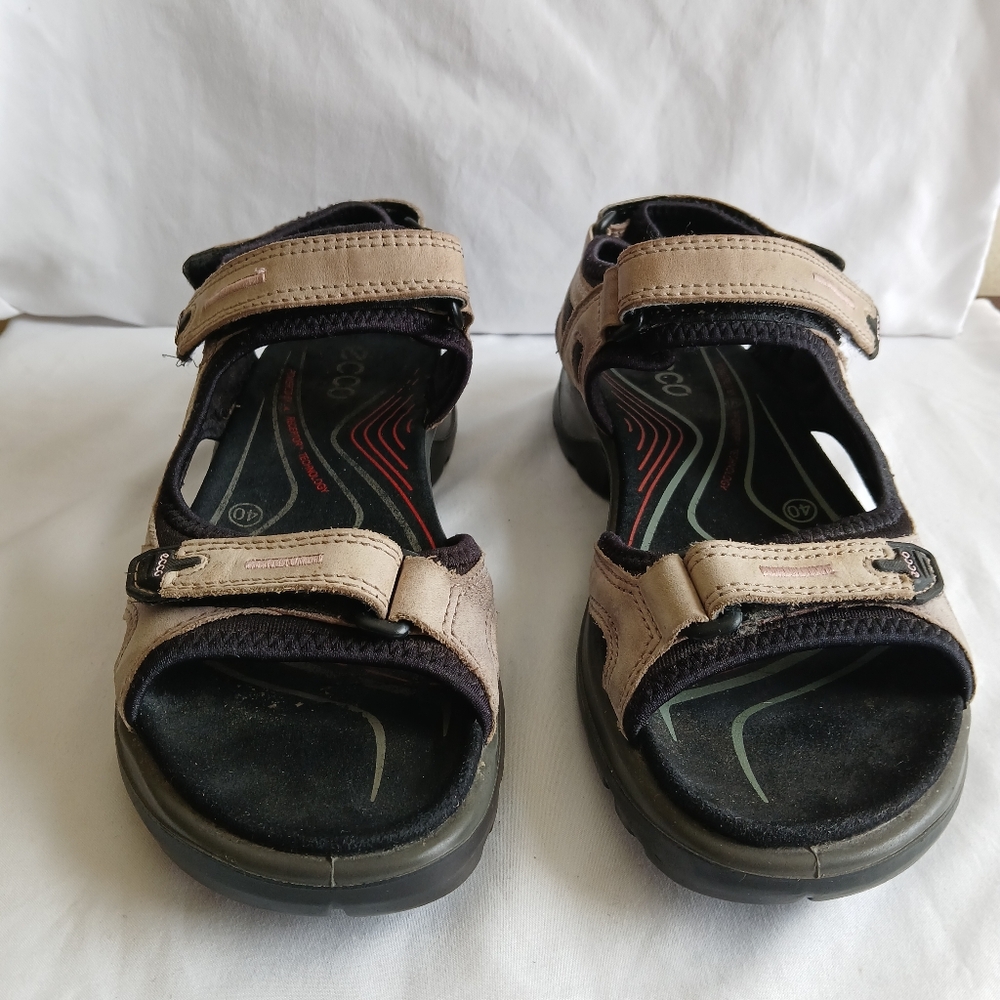 Ecco Women's Hiking Sandals Size 40